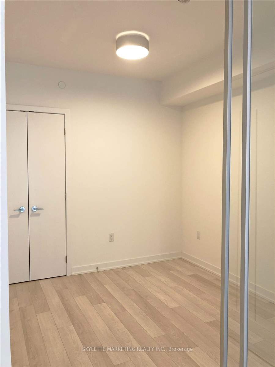 357 King St W, unit 1106 for rent