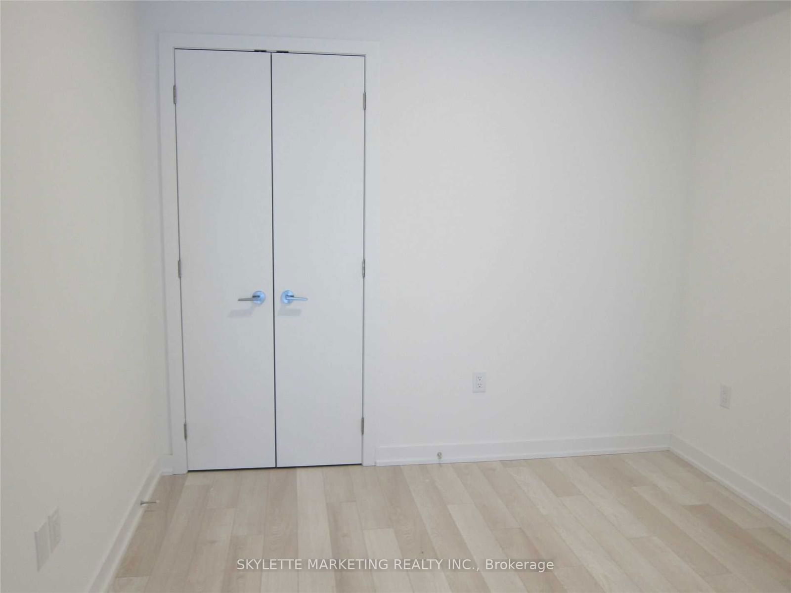 357 King St W, unit 1106 for rent