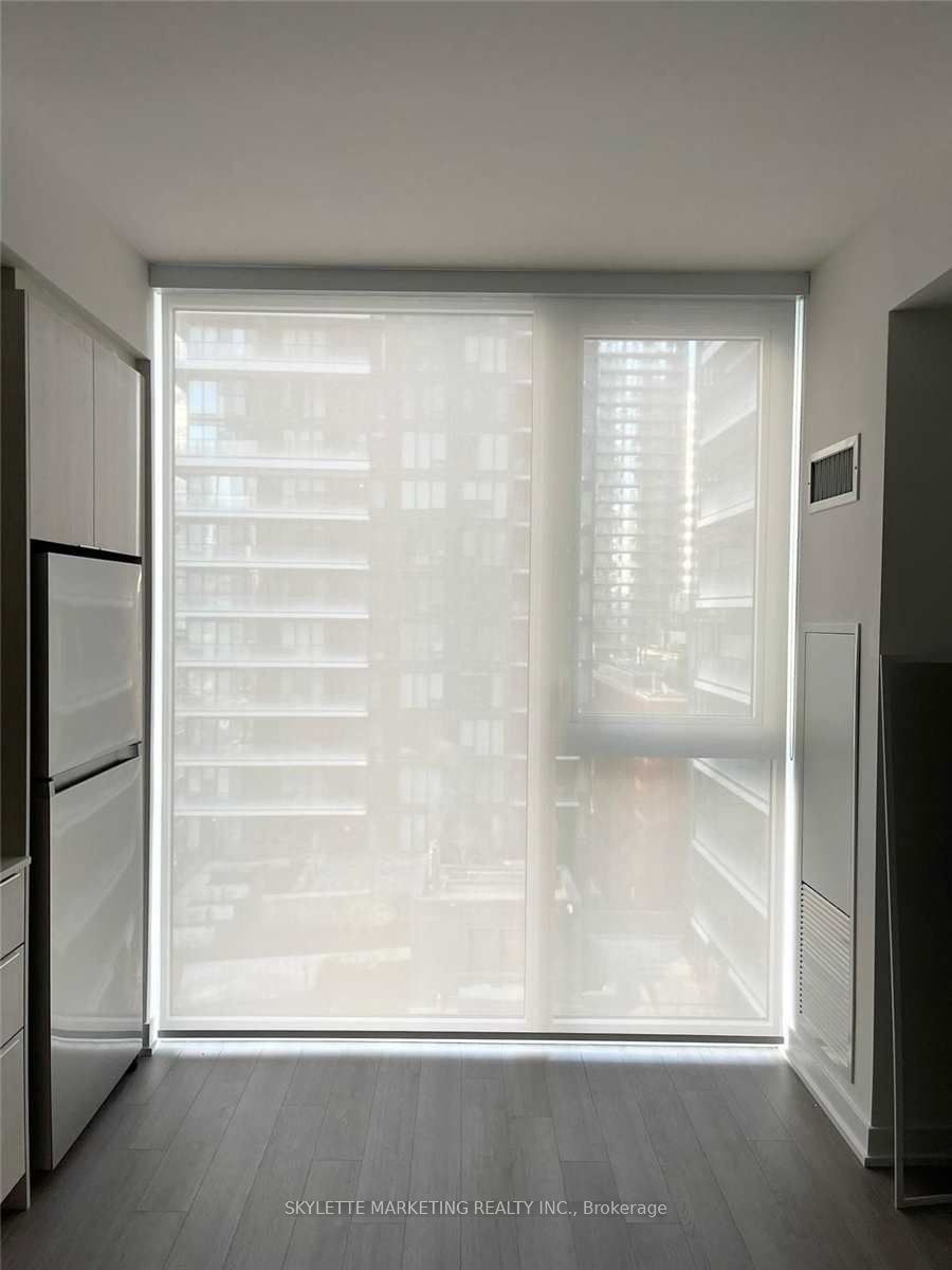 357 King St W, unit 1106 for rent