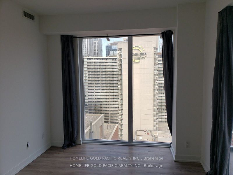 20 Edward St, unit 1716 for rent