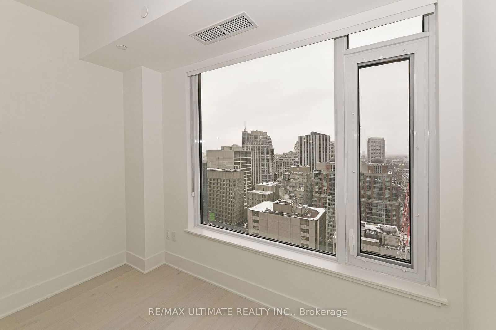 11 Yorkville Ave, unit 1502 for rent