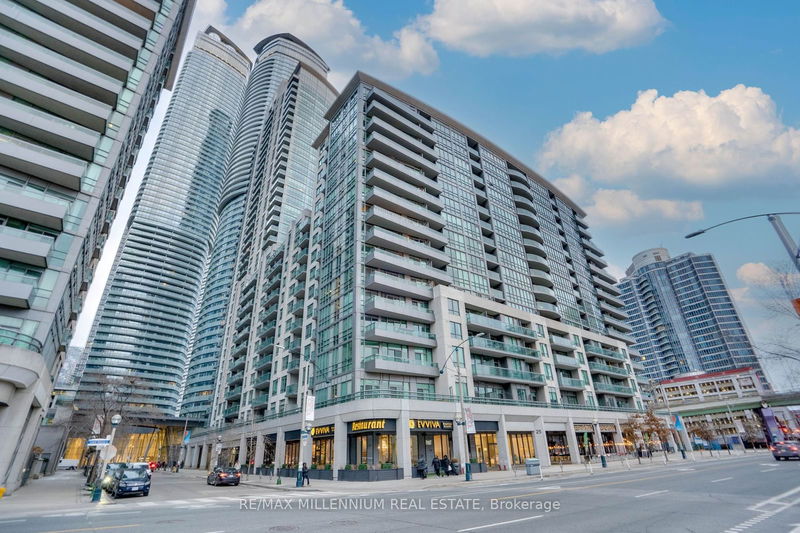 25 Lower Simcoe St, unit 1205 for rent