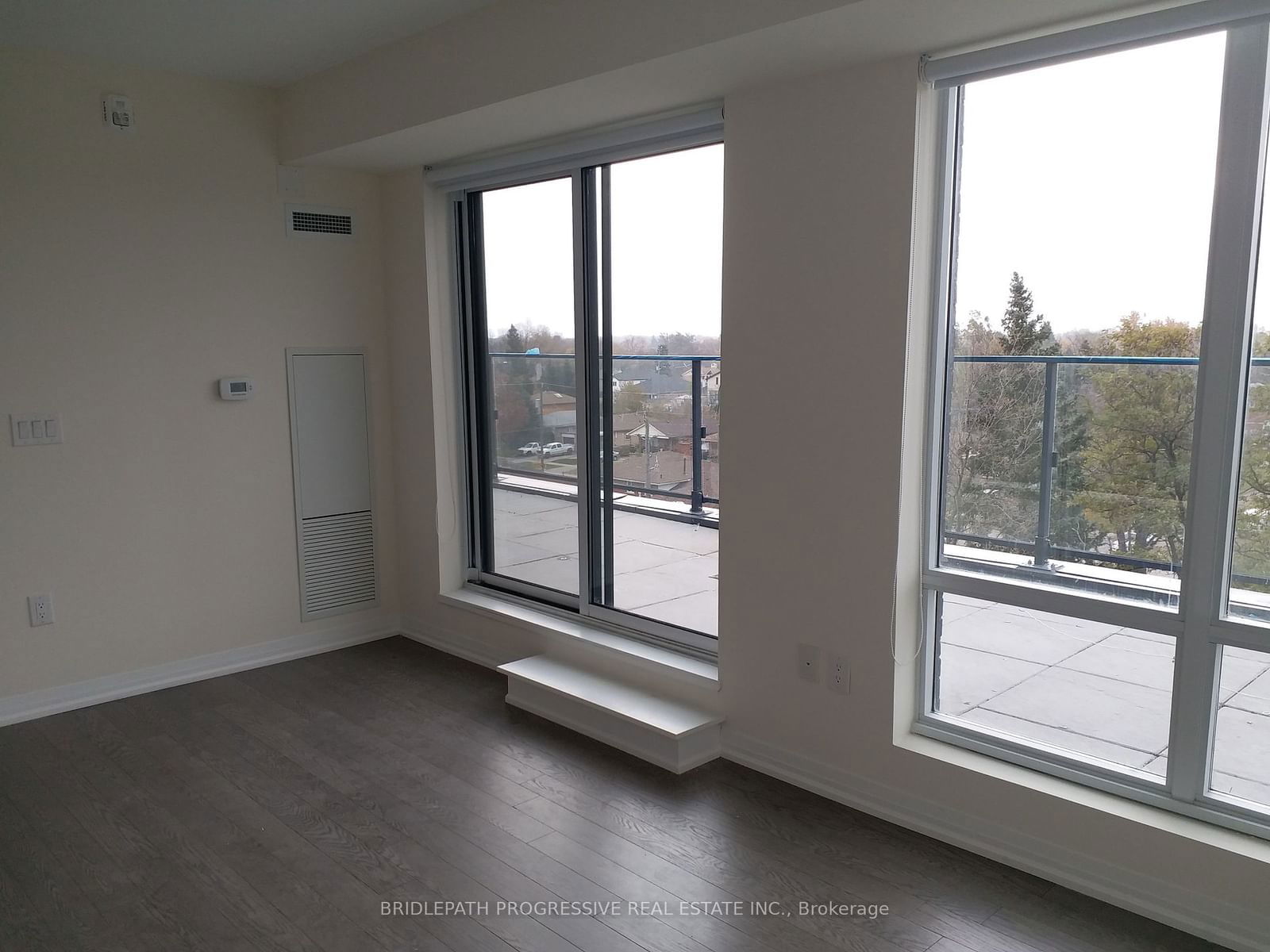 741 Sheppard Ave W, unit 614 for rent