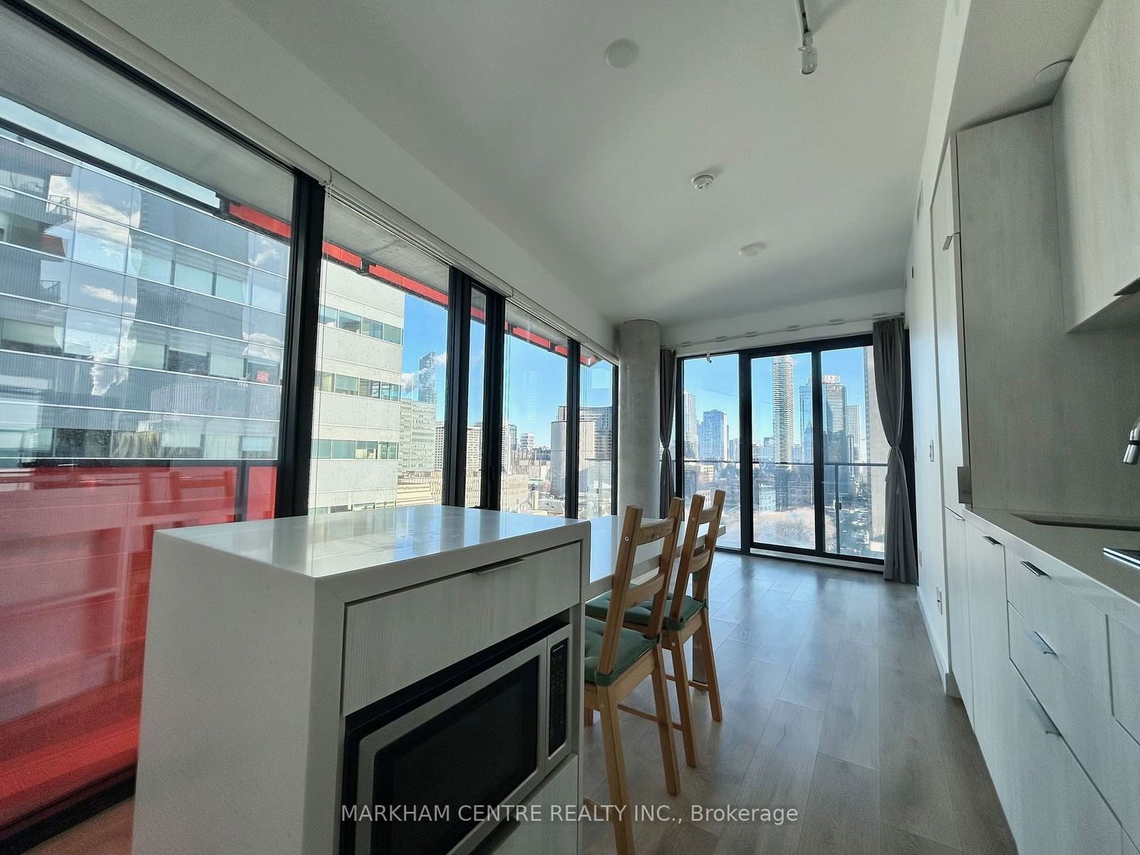 215 Queen St W, unit 1508 for rent