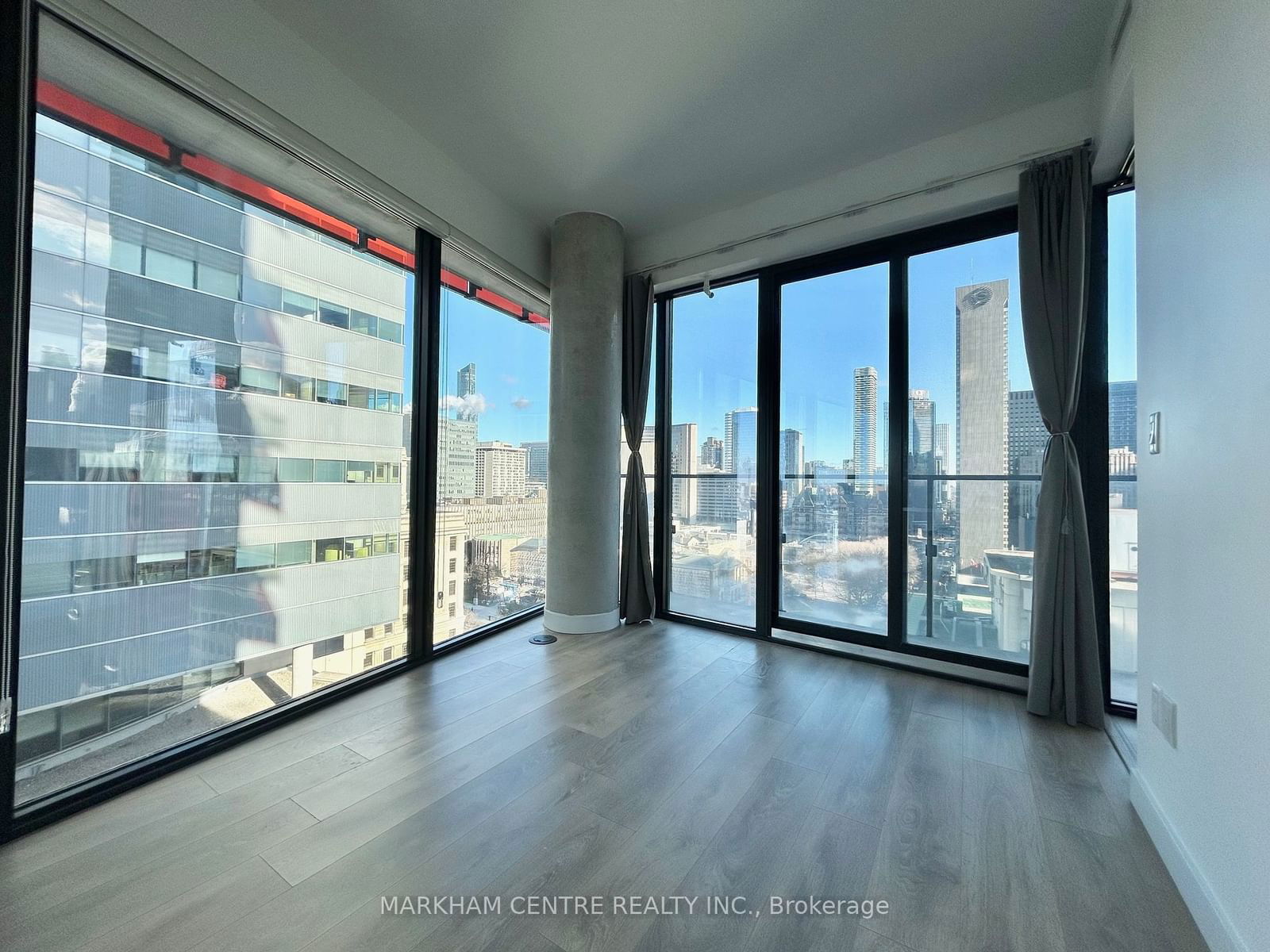 215 Queen St W, unit 1508 for rent