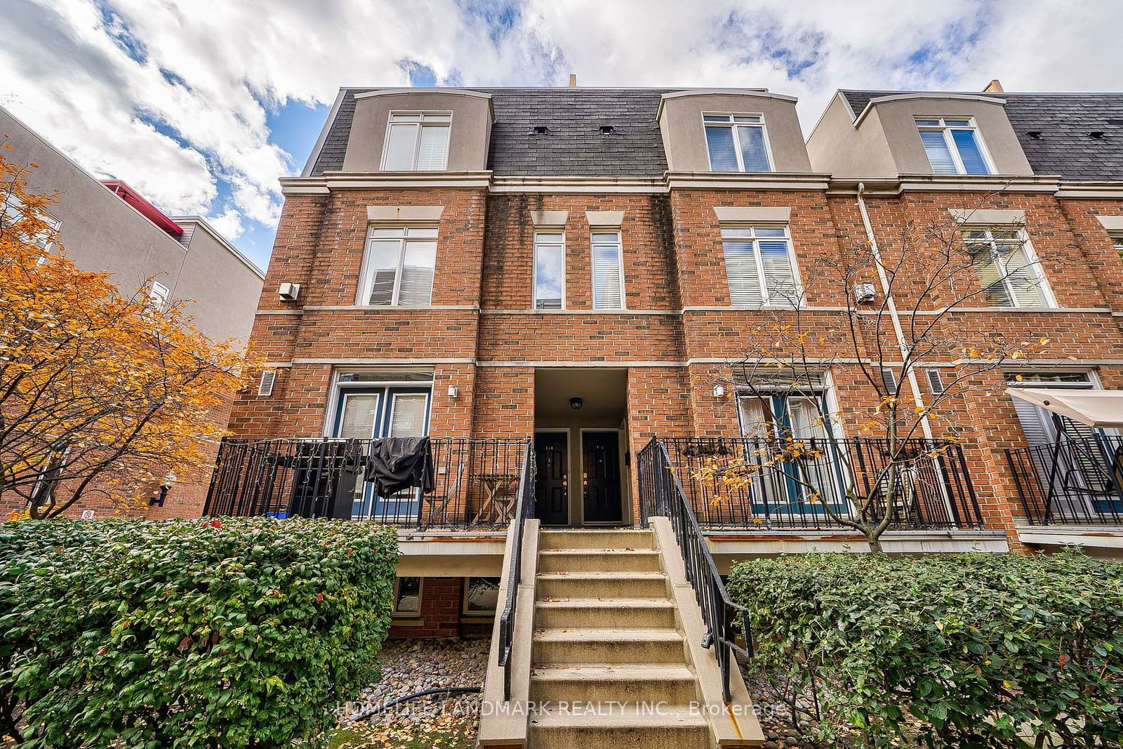 415 Jarvis St, unit 316 for rent