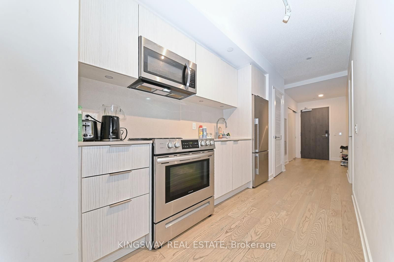 25 Richmond St E, unit 221 for sale