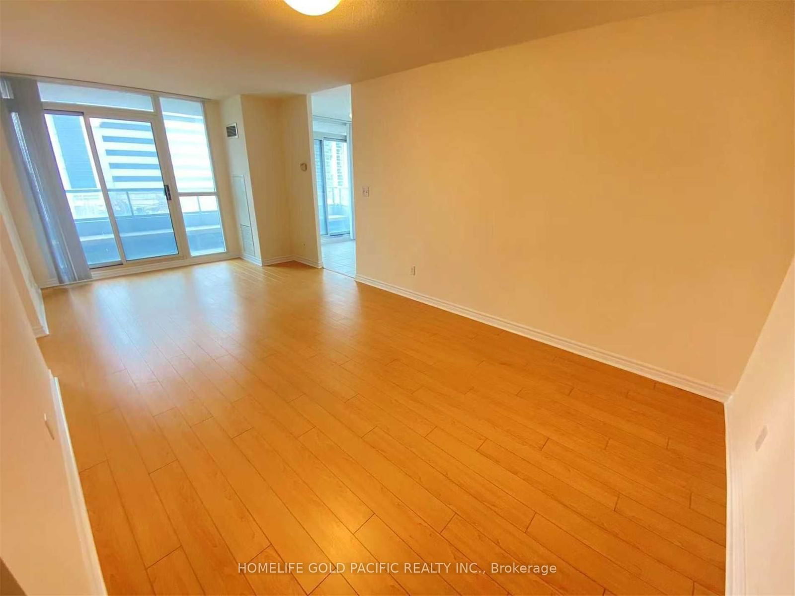 18 Spring Garden Ave, unit 1202 for rent