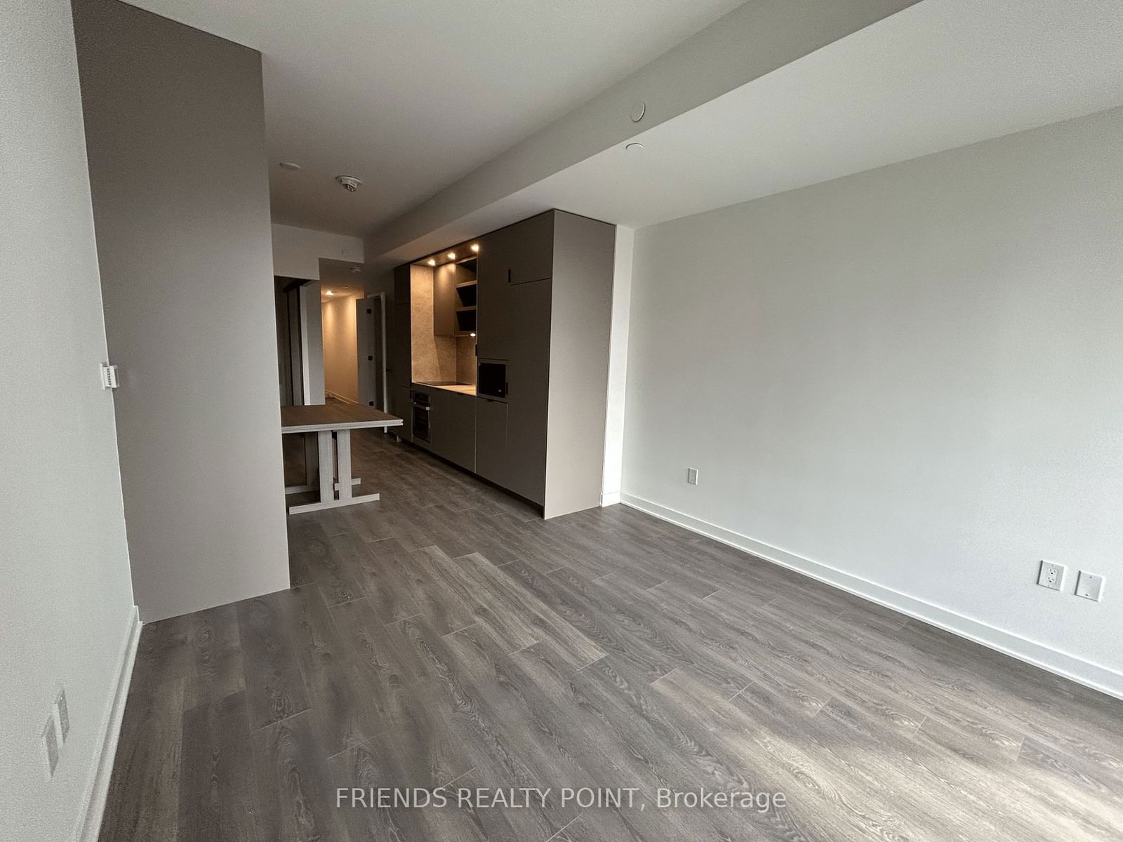 55 Charles St E, unit 1405 for rent