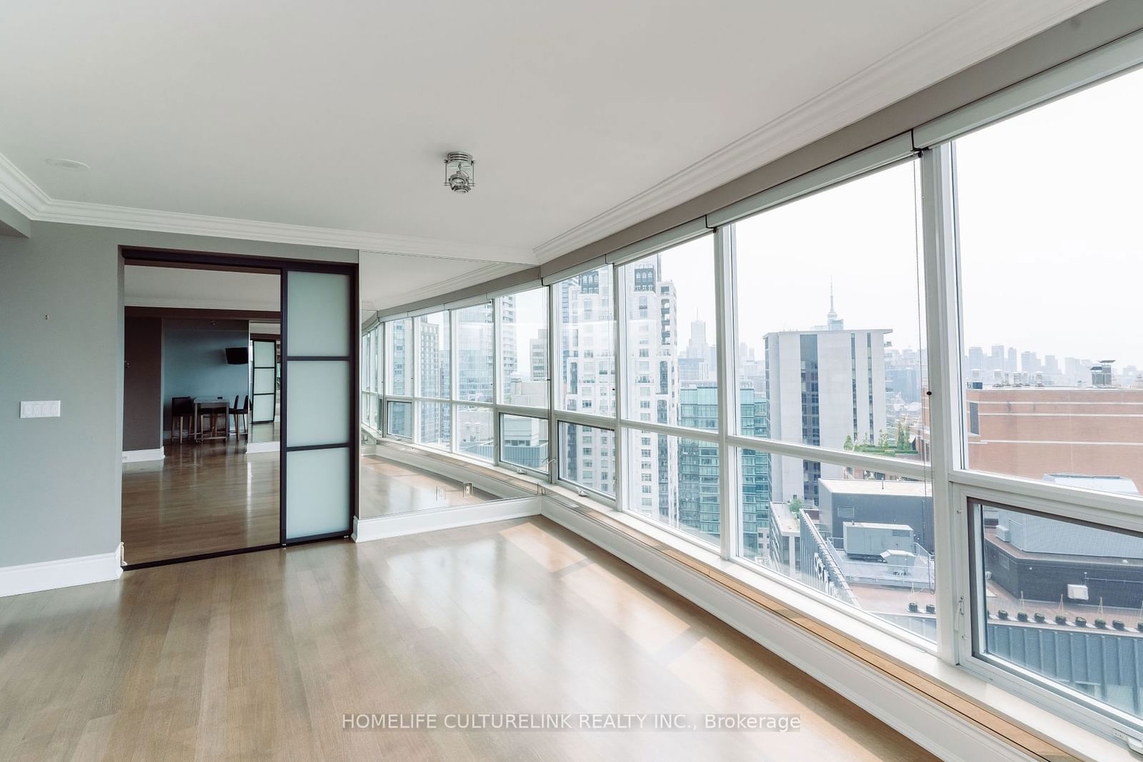 10 Bellair St, unit 2204 for rent