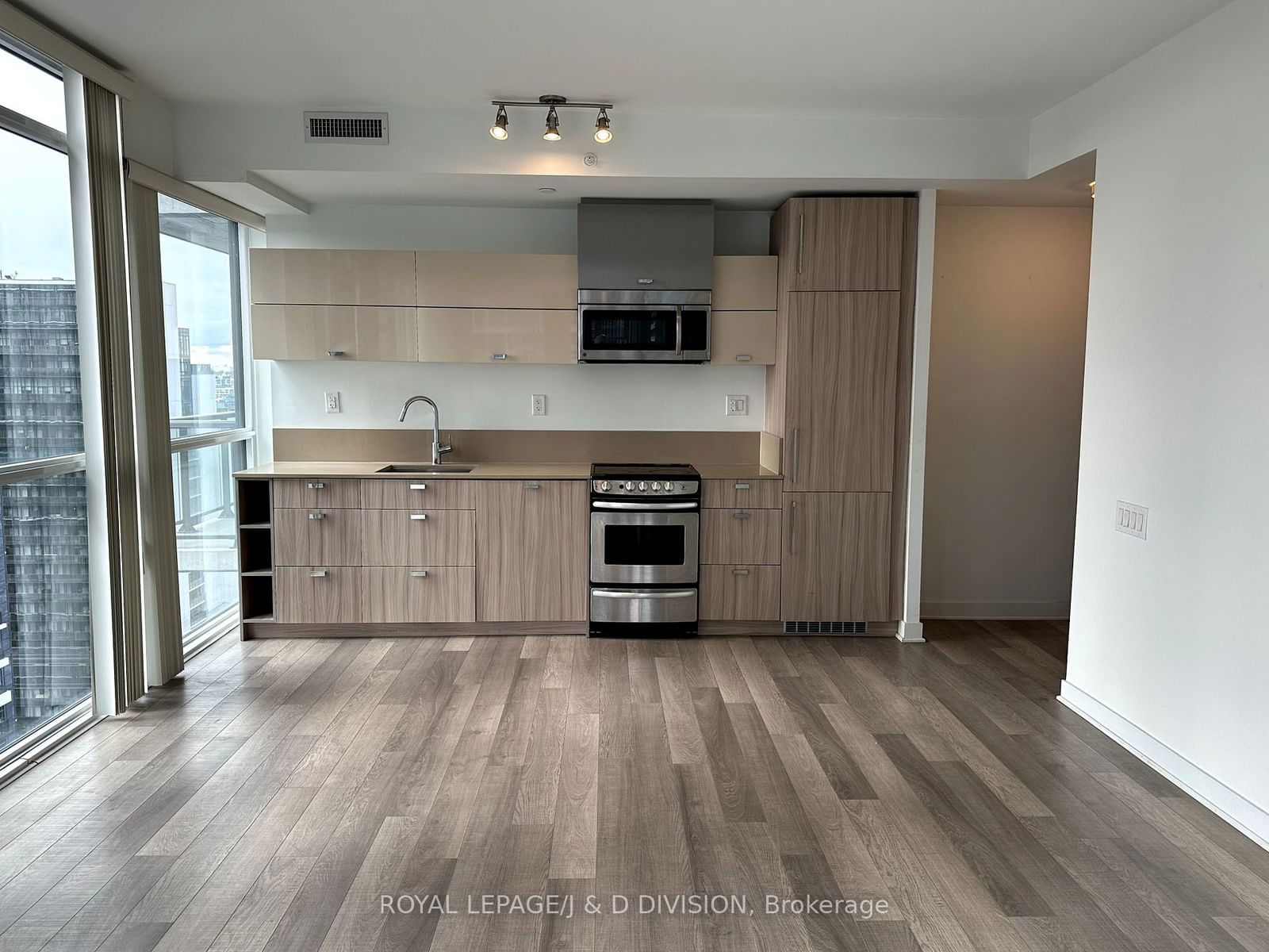 290 Adelaide St W, unit 2611 for rent