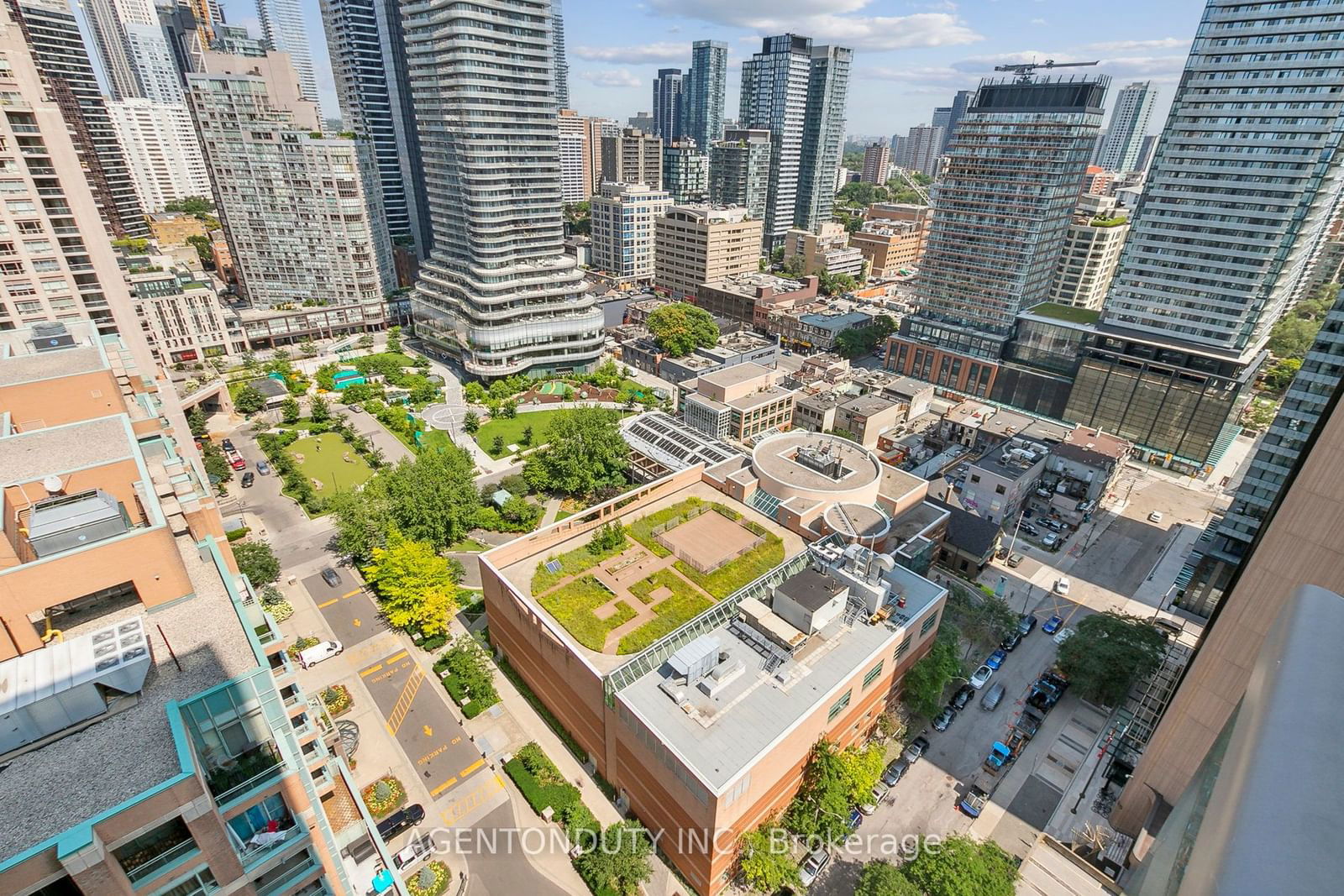 37 Grosvenor St, unit 2507 for rent