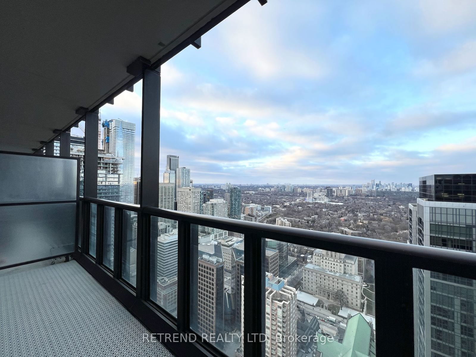 101 Charles St E, unit 4409 for rent