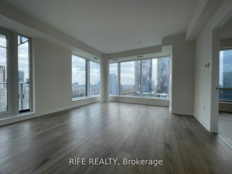 28 Freeland St, unit 1707 for rent