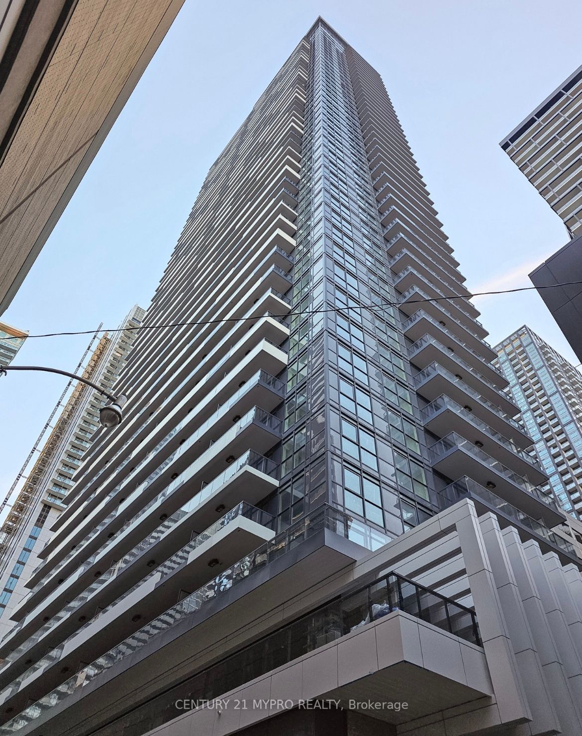 38 widmer St, unit 3809 for rent