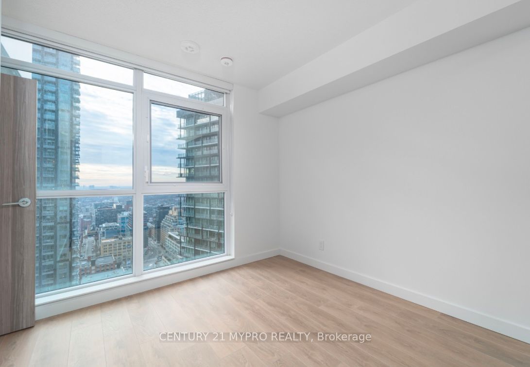 38 widmer St, unit 3809 for rent