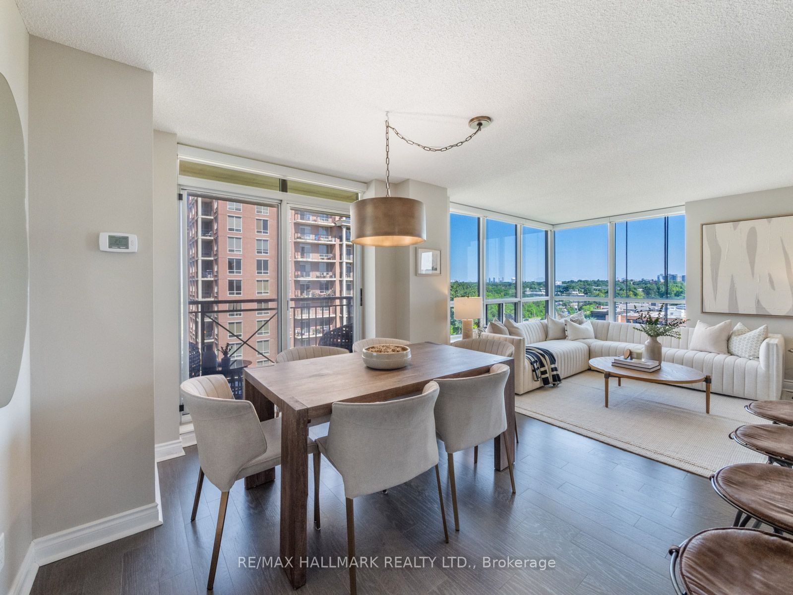 1103 Leslie St, unit 1107 for sale