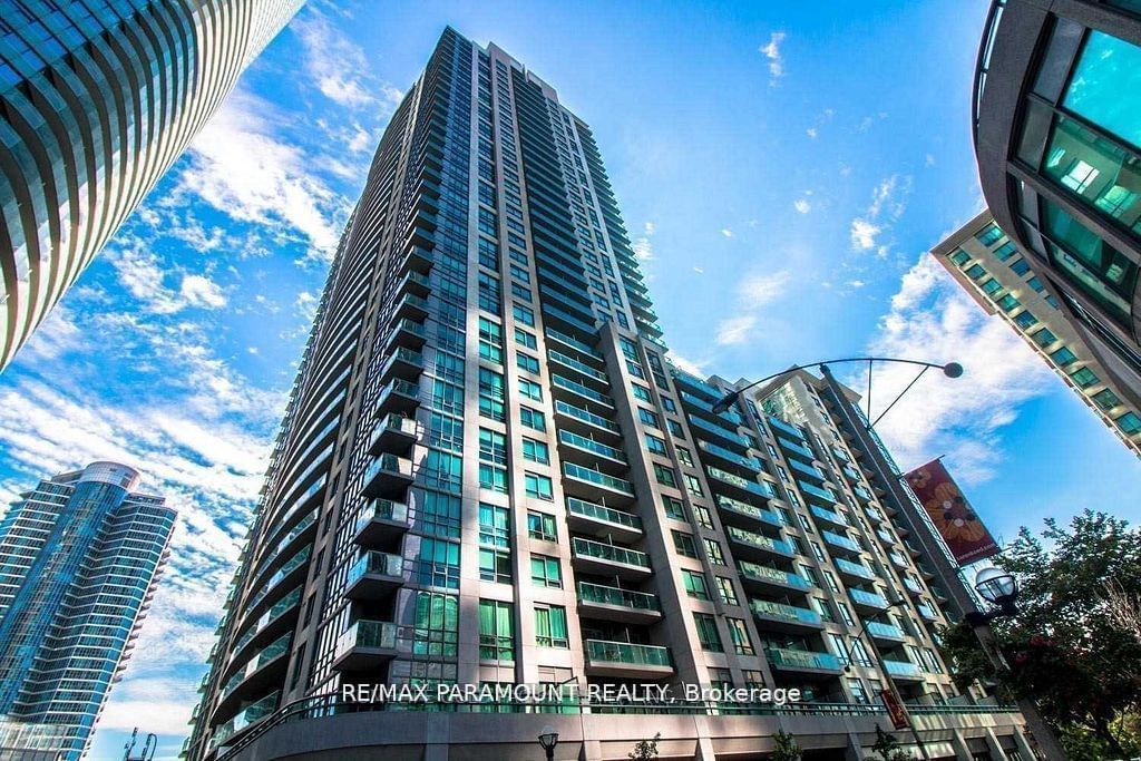 19 Grand Trunk Cres, unit 3803 for rent