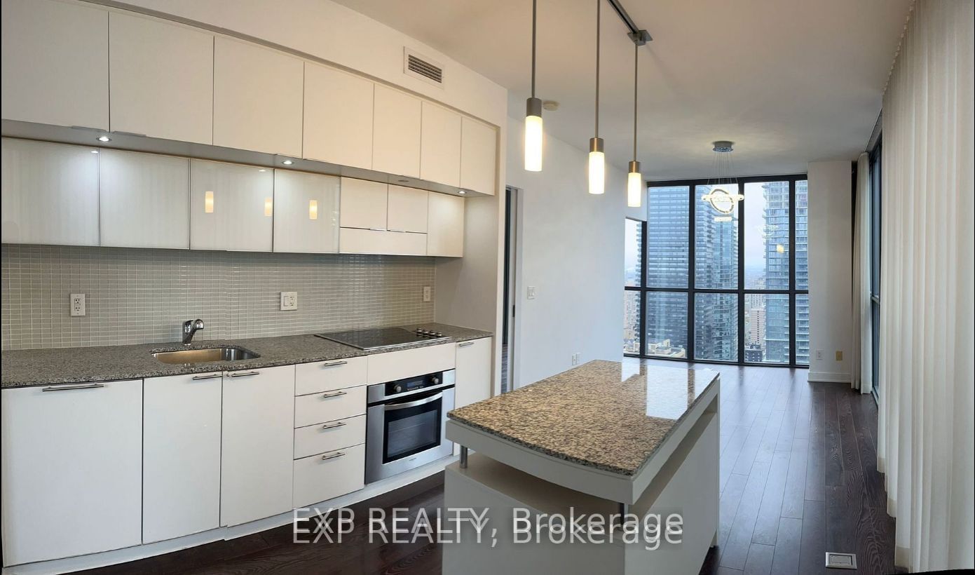 110 Charles St E, unit 3905 for rent