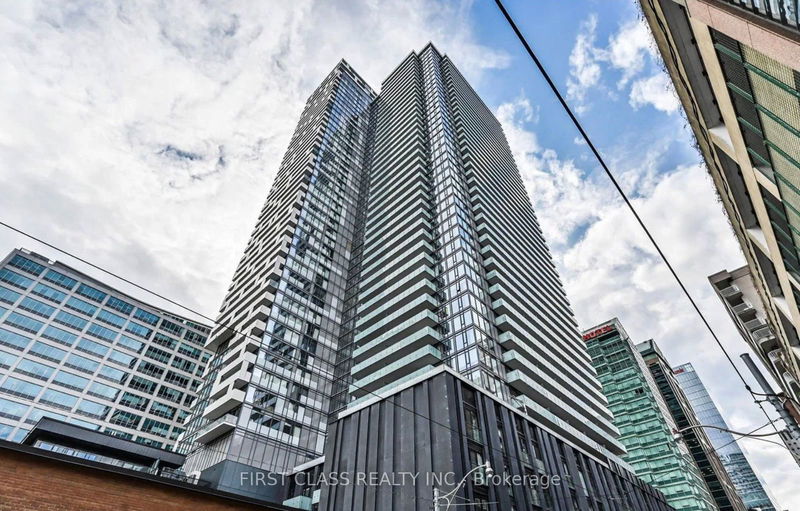 25 Richmond St E, unit 1817 for rent