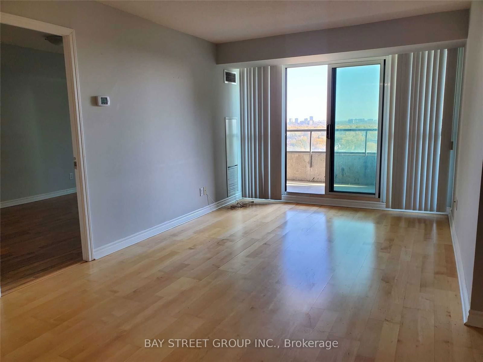 18 Spring Garden Ave, unit 2207 for rent