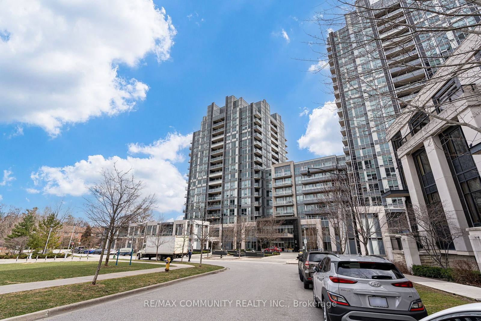 120 Harrison Garden Blvd, unit 1008 for sale