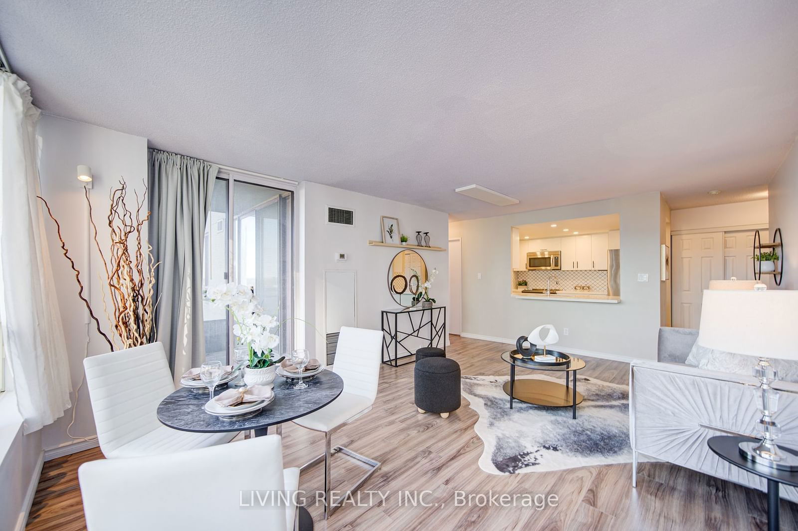 5785 Yonge St, unit PH408 for sale