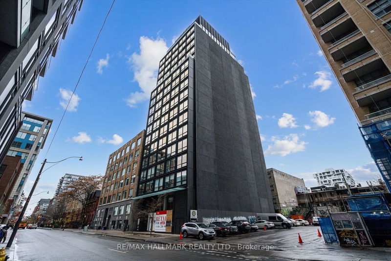 458 Richmond St W, unit 204 for sale