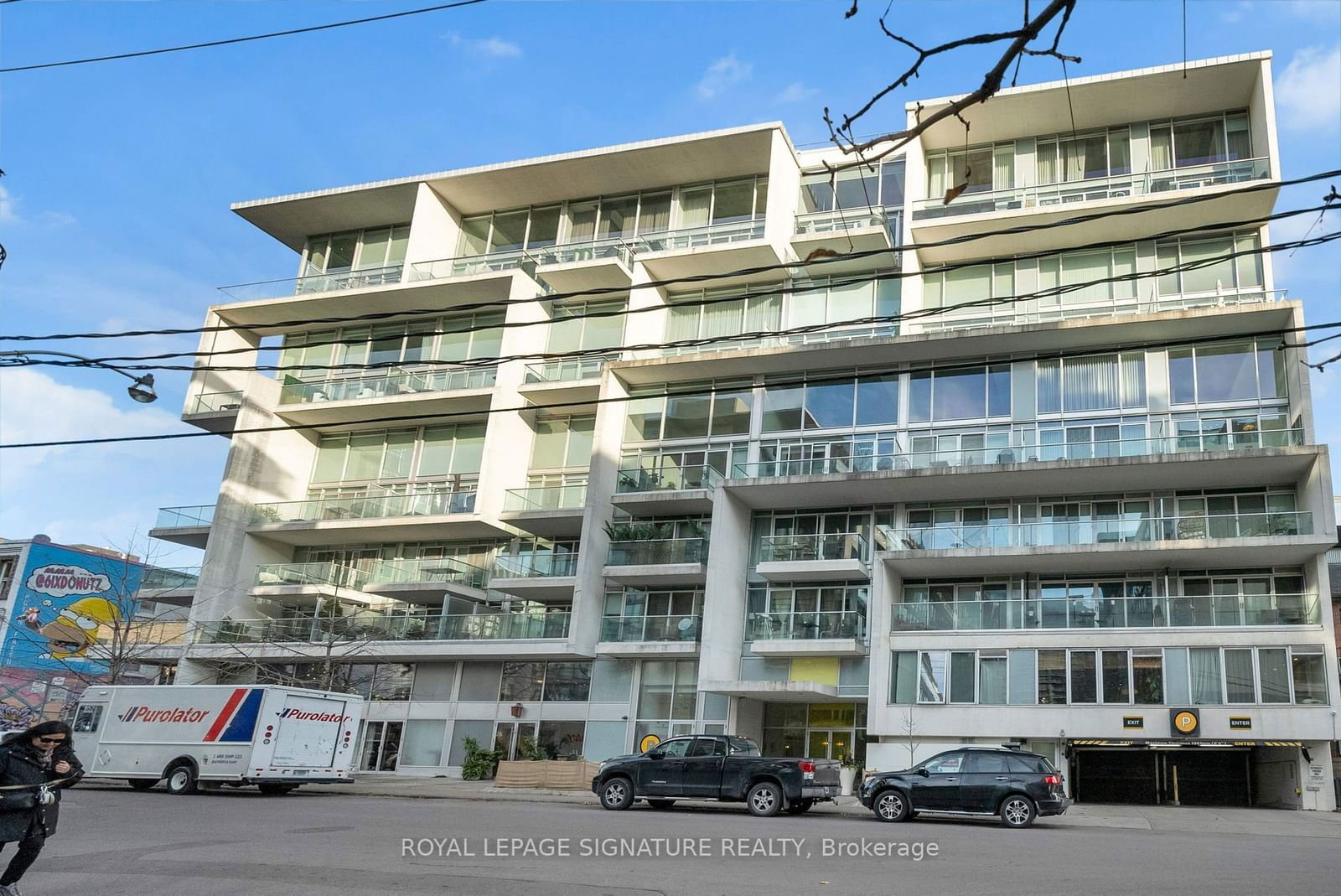 75 Portland St, unit 809 for sale