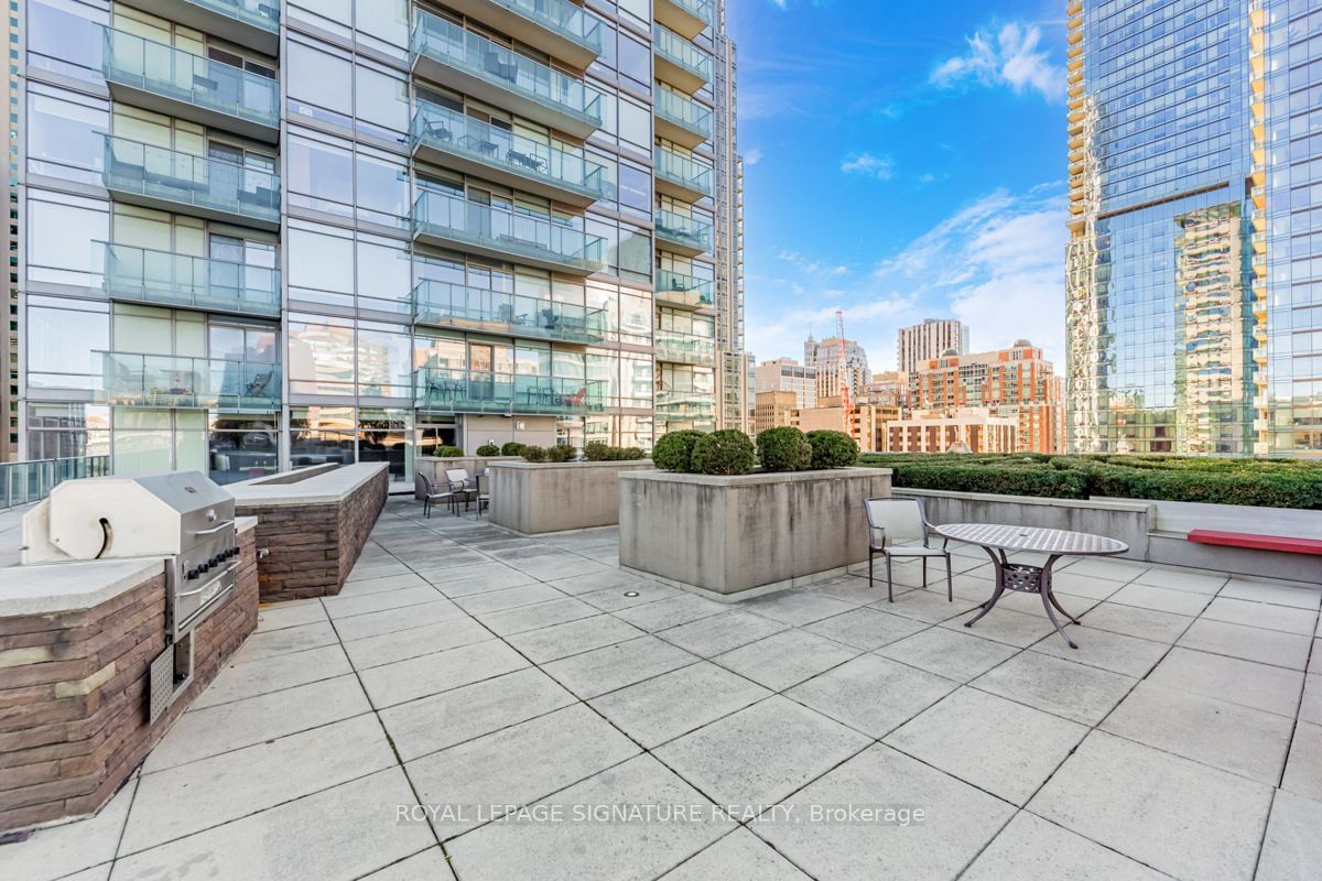 18 Yorkville Ave, unit 508 for sale