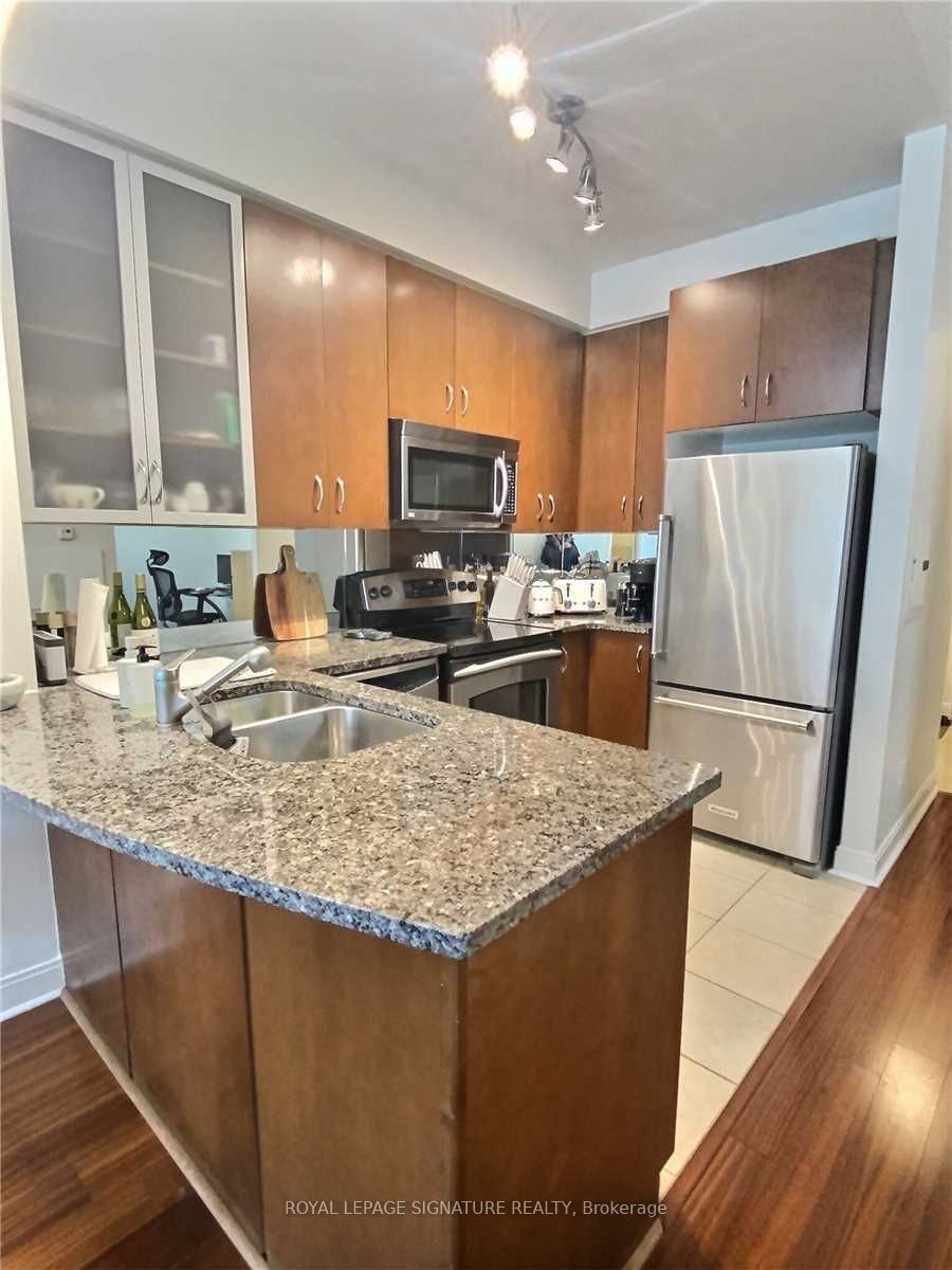 18 Yorkville Ave, unit 508 for sale