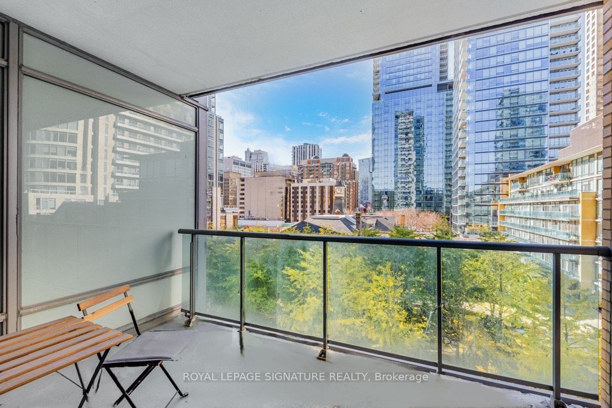 18 Yorkville Ave, unit 508 for sale