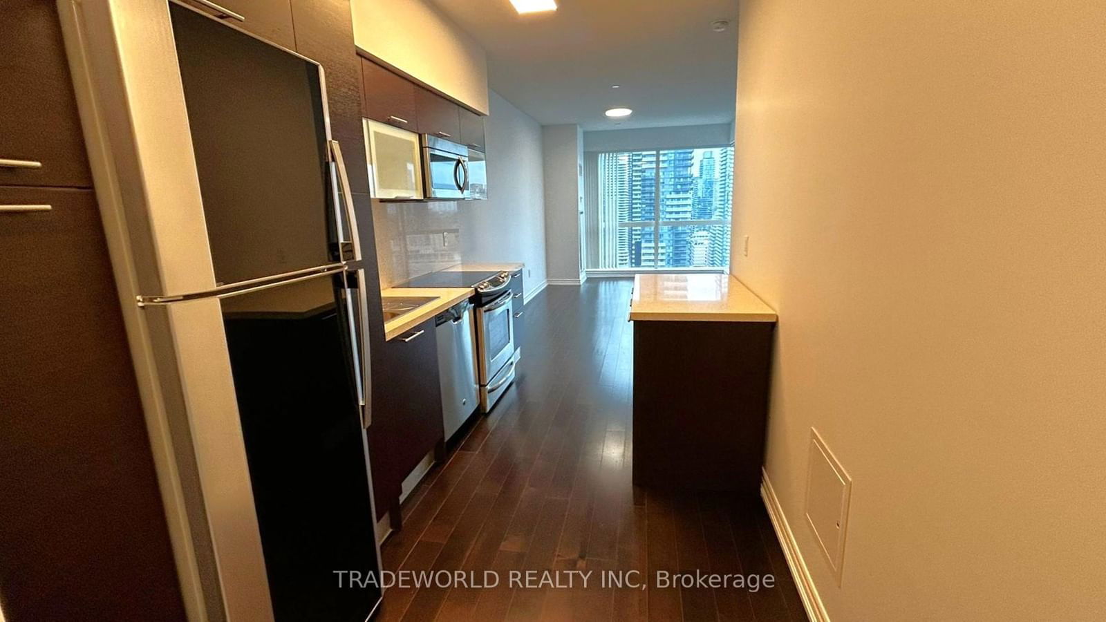 386 Yonge St, unit 3101 for rent