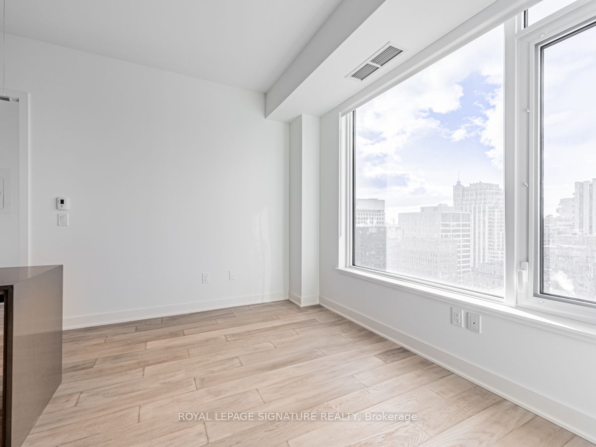 11 Yorkville Ave, unit 1701 for rent