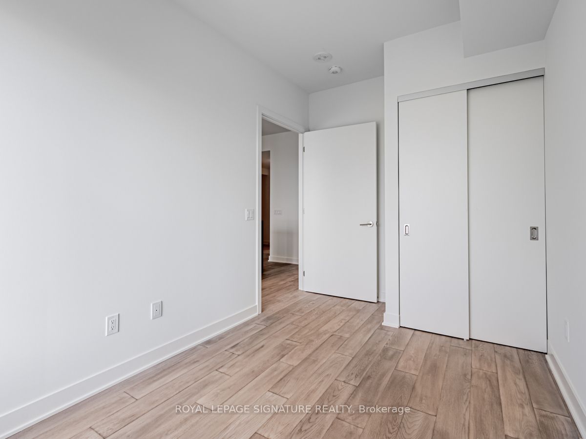 11 Yorkville Ave, unit 1701 for rent