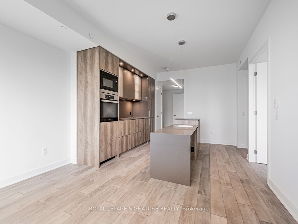 11 Yorkville Ave, unit 1701 for rent