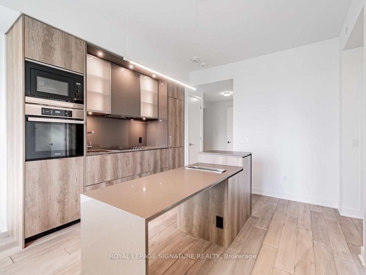 11 Yorkville Ave, unit 1701 for rent