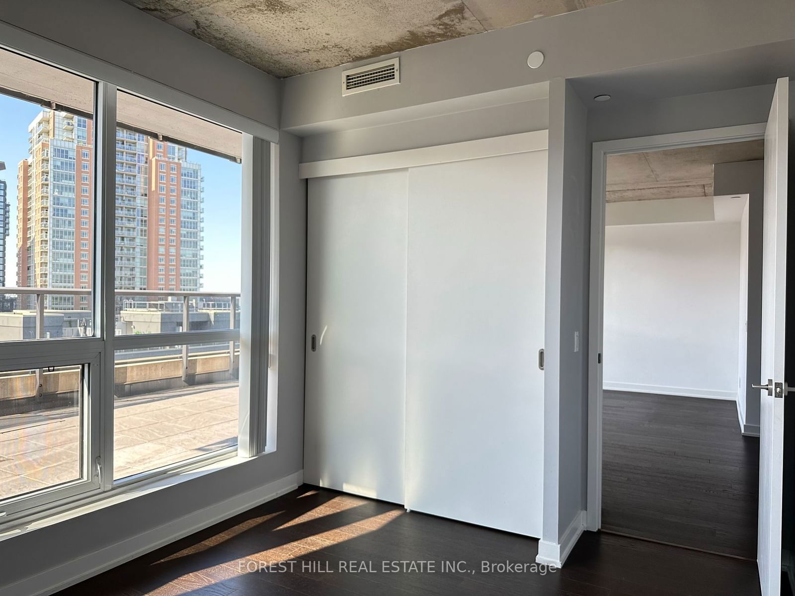 1030 King St W, unit 1129 for rent