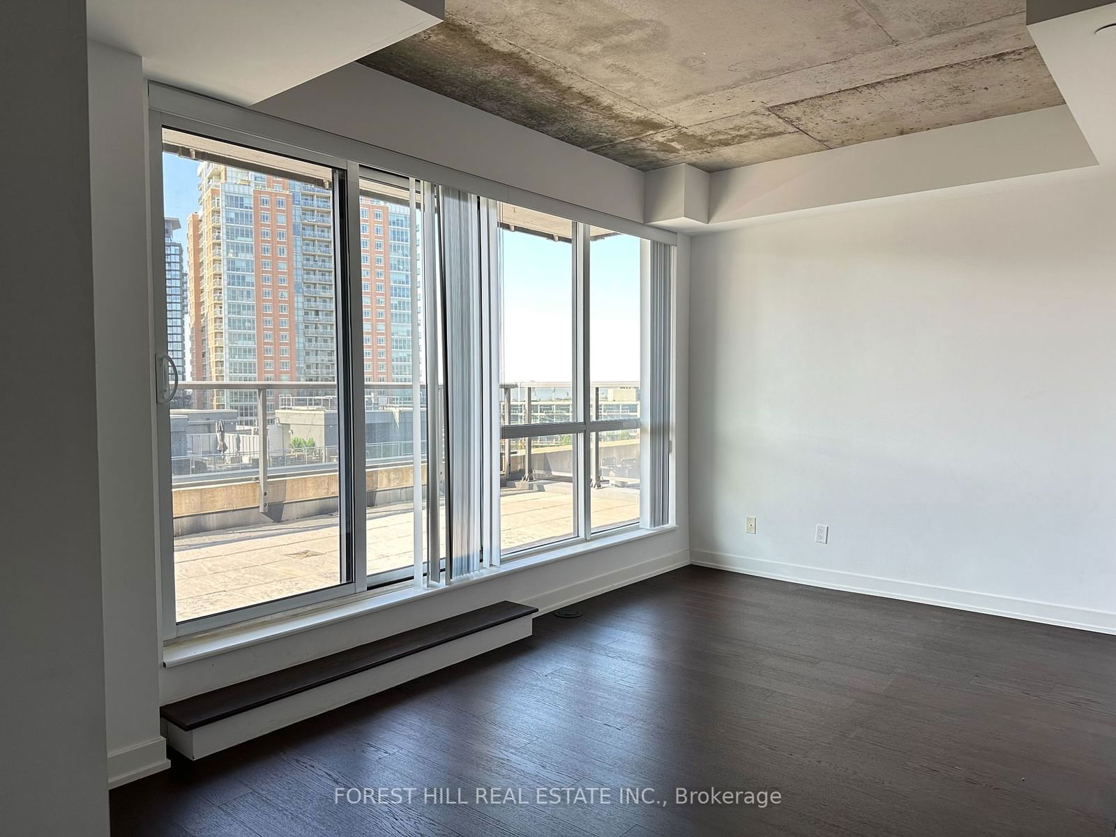 1030 King St W, unit 1129 for rent