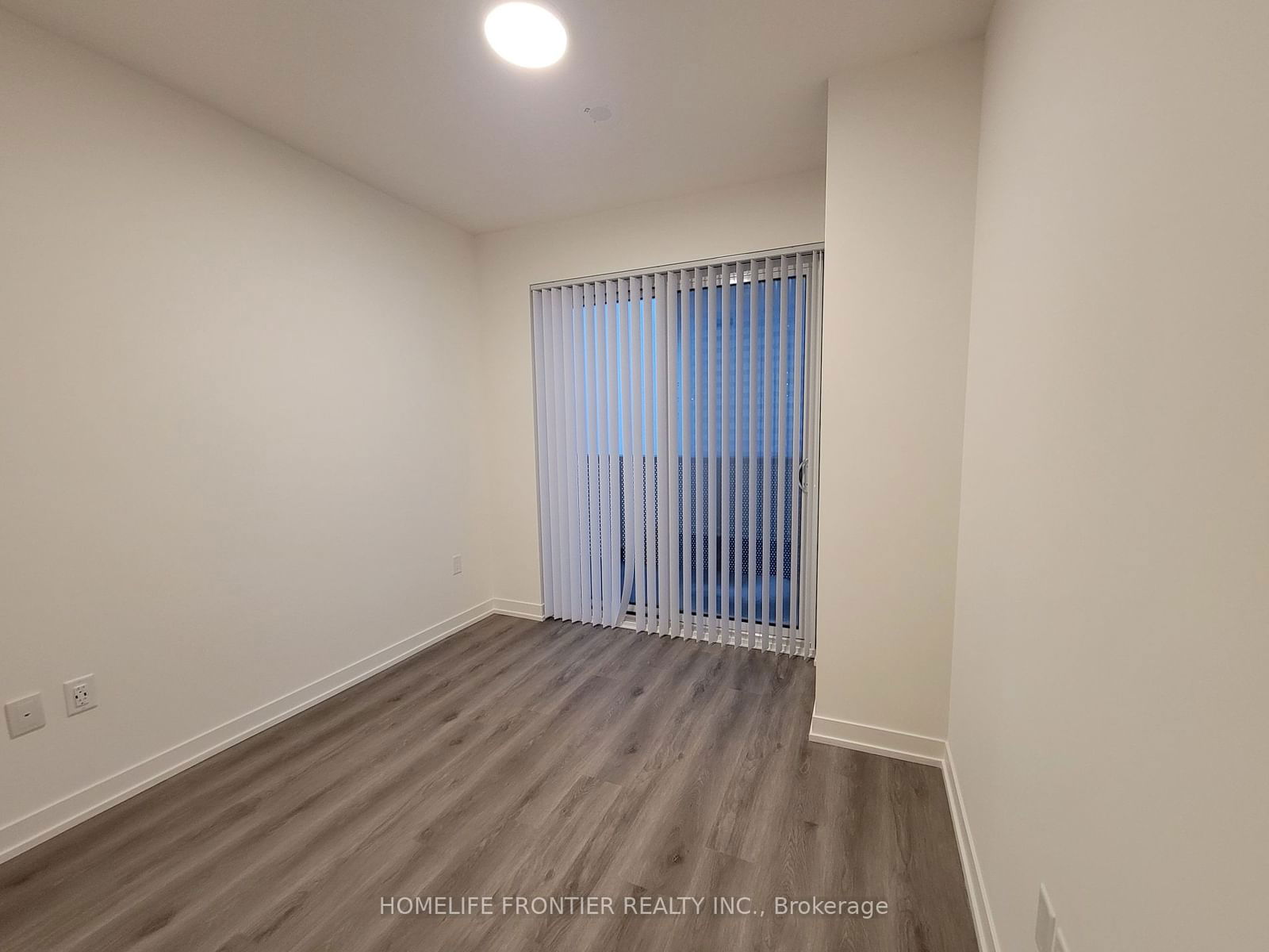 138 Downes St, unit 2707 for rent