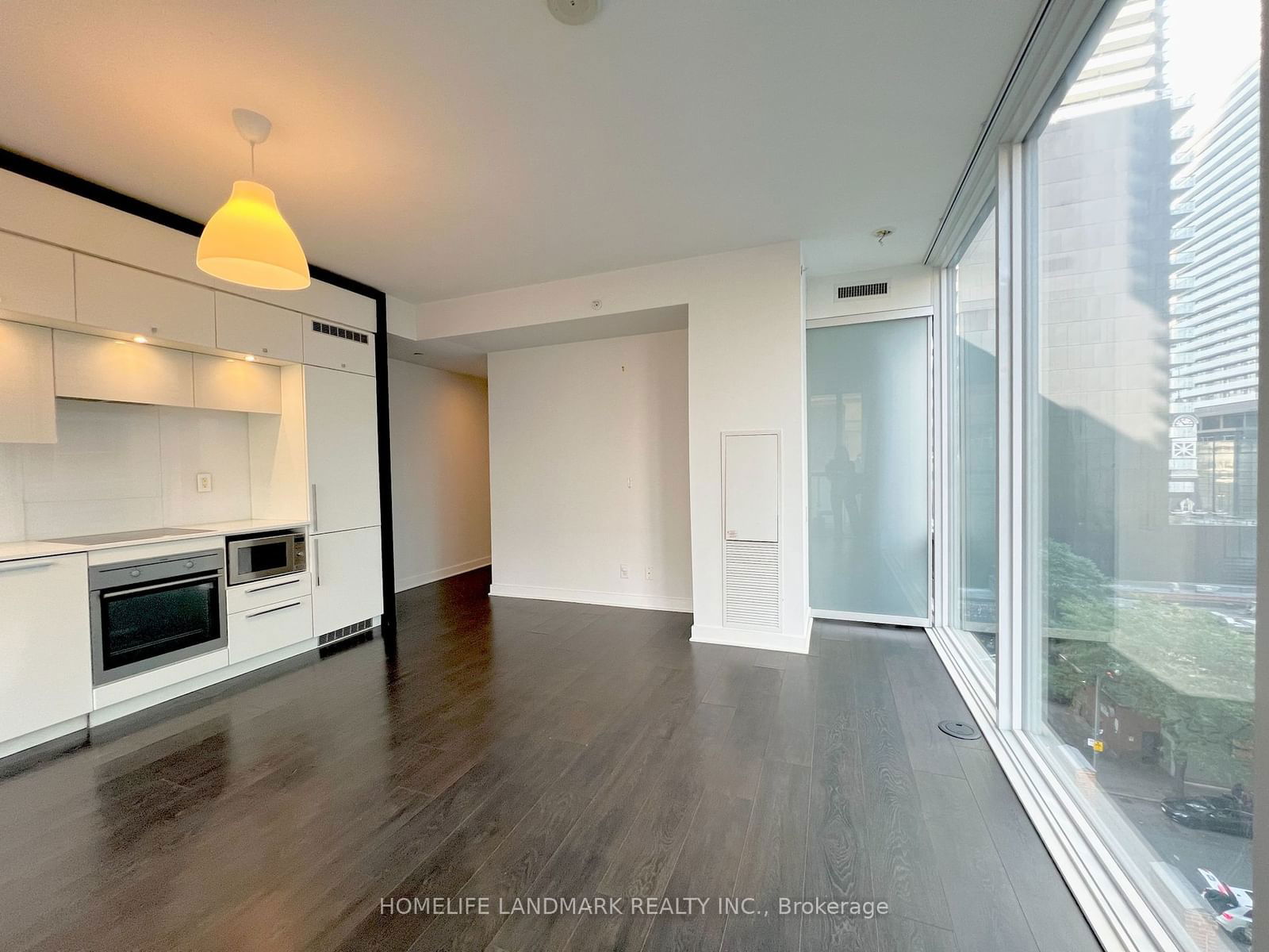 15 Grenville St, unit 510 for rent