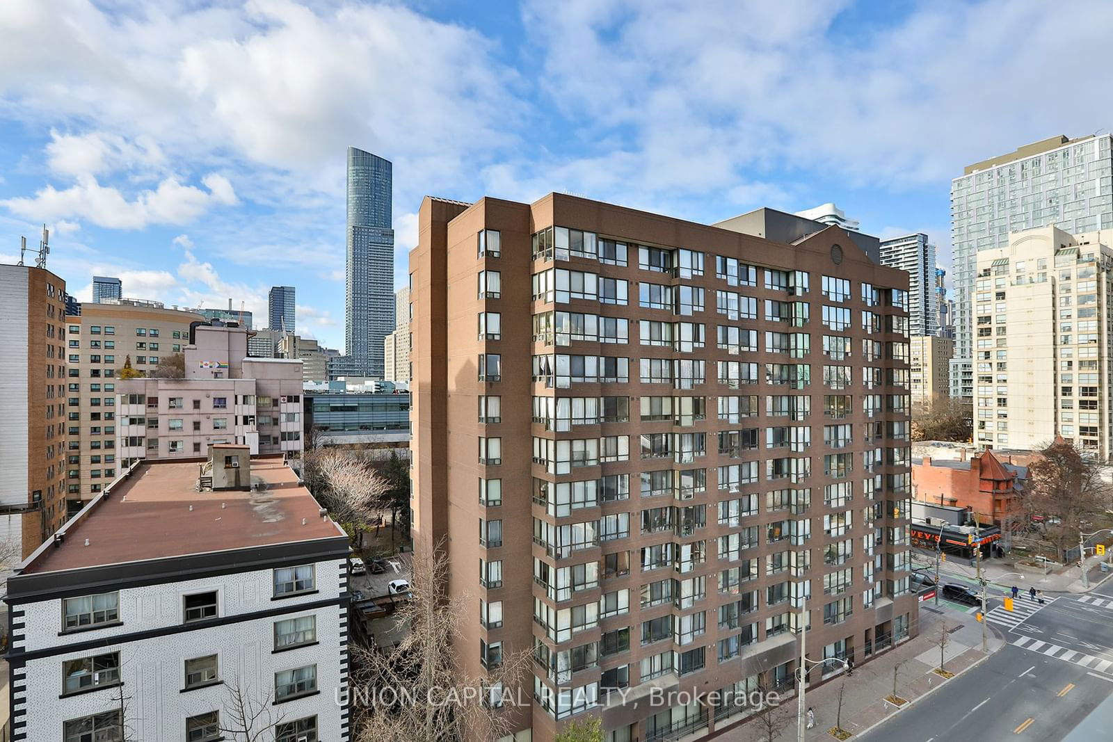 319 Jarvis St, unit 803 for sale