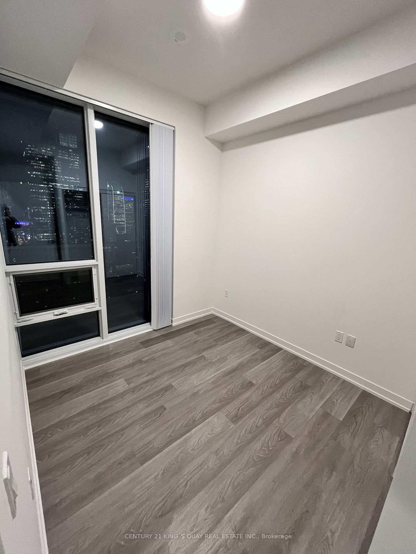 55 Cooper St, unit 4111 for rent