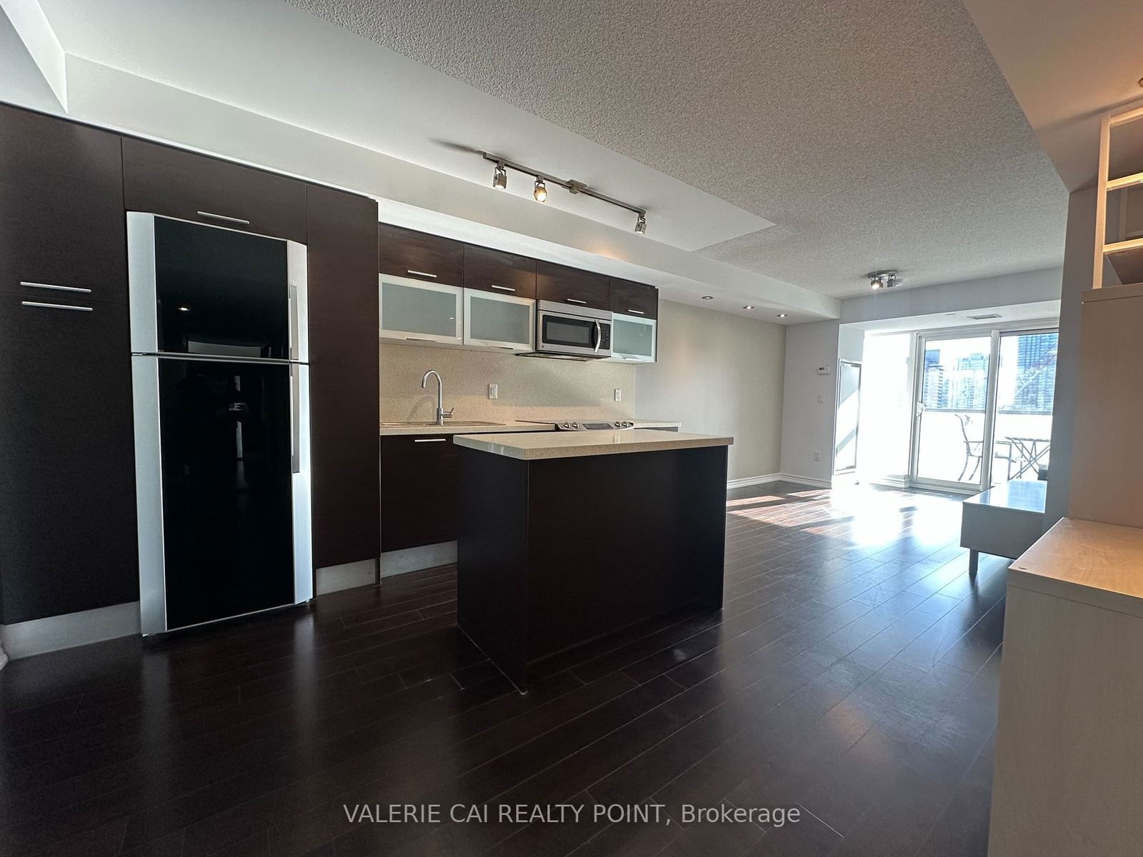 386 Yonge St, unit 2209 for rent