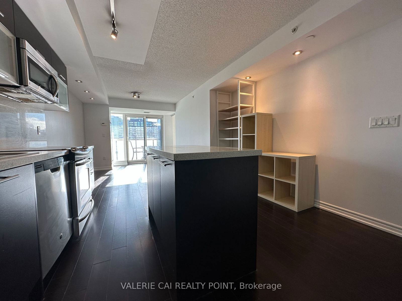 386 Yonge St, unit 2209 for rent