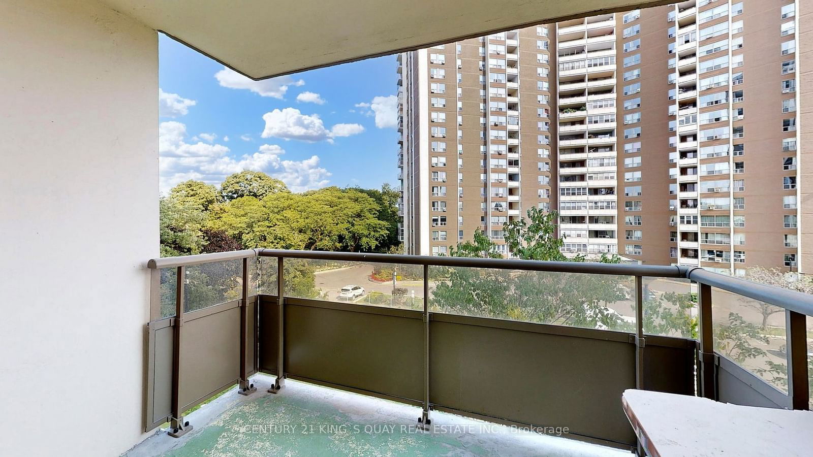 5 Vicora Linkway, unit 303 for sale