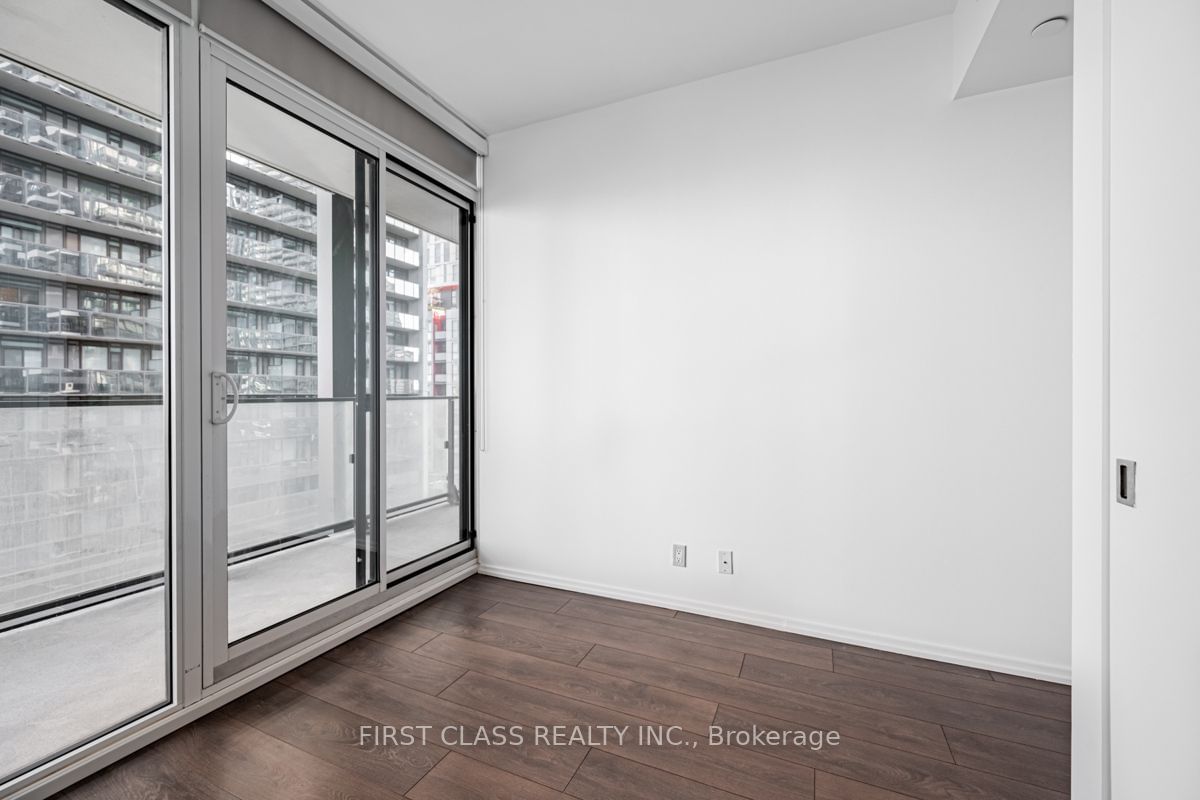 125 Peter St, unit 1308 for rent