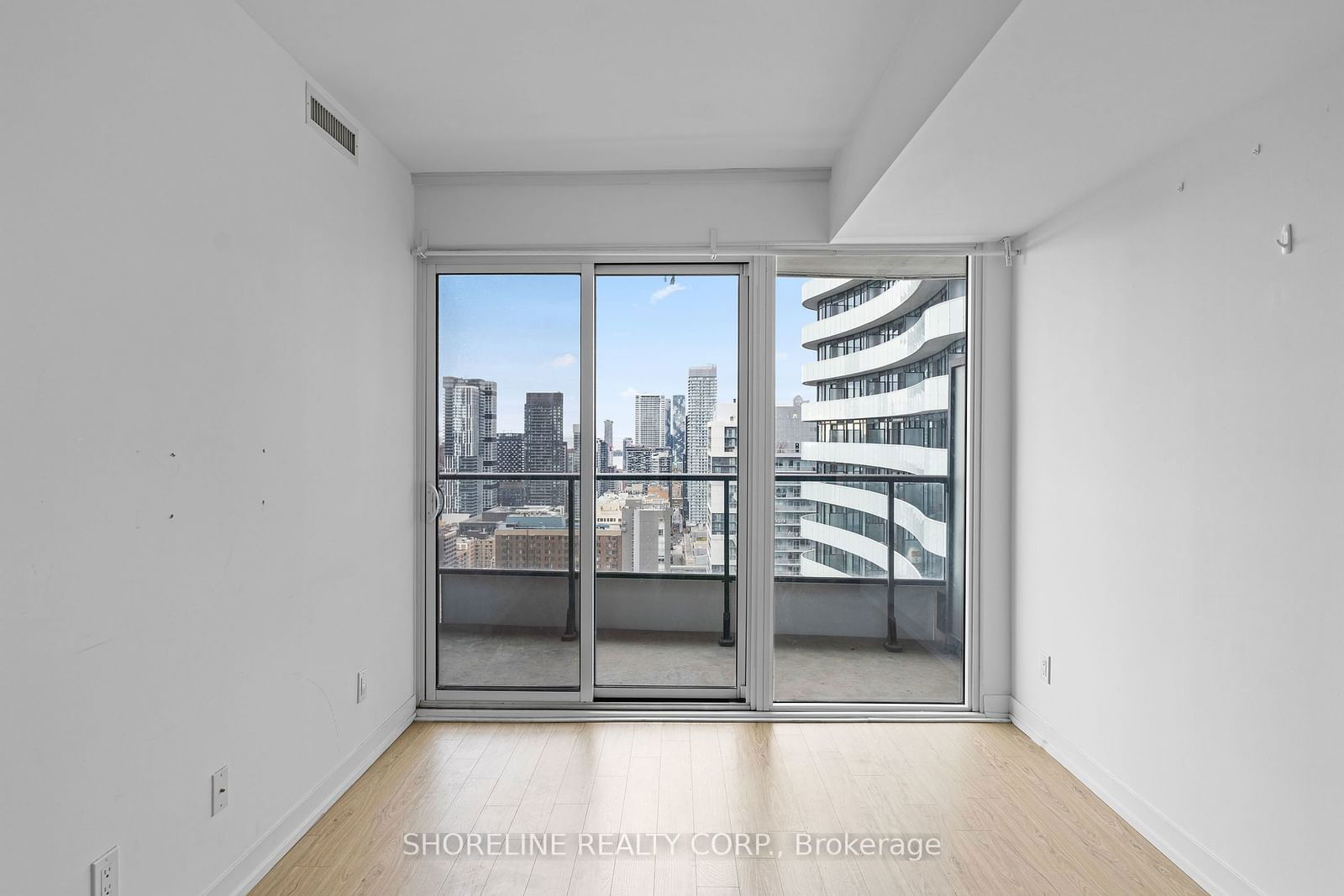 85 Wood St, unit 3717 for rent