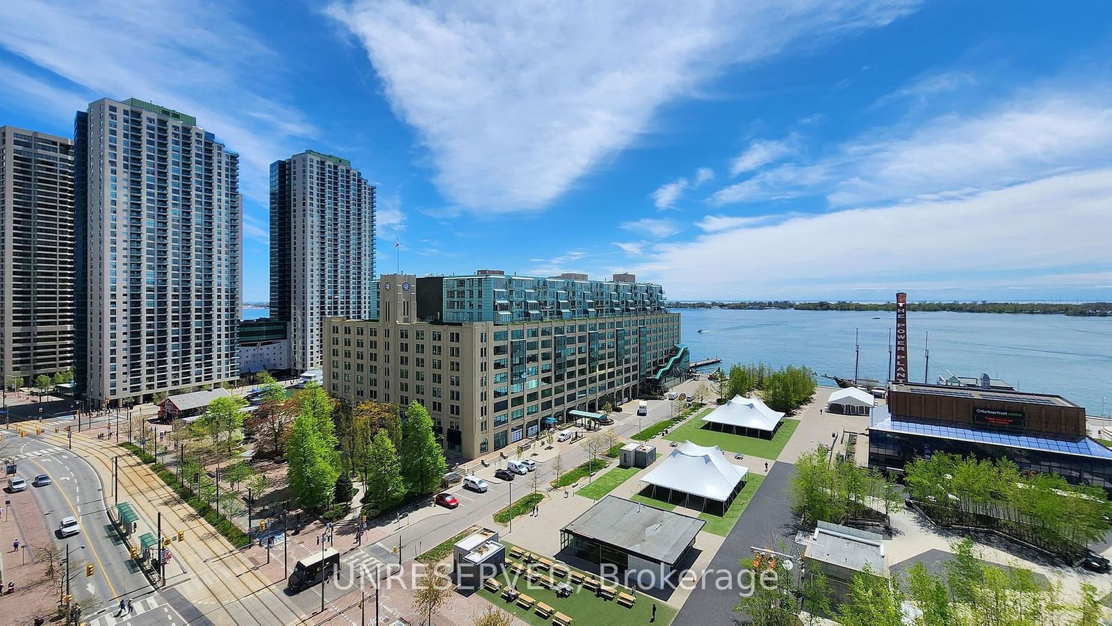 218 Queens Quay W, unit 1206 for sale