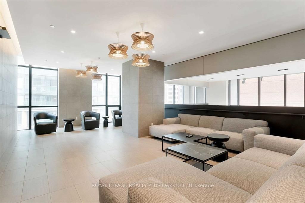 1 Yorkville Ave N, unit 3406 for rent